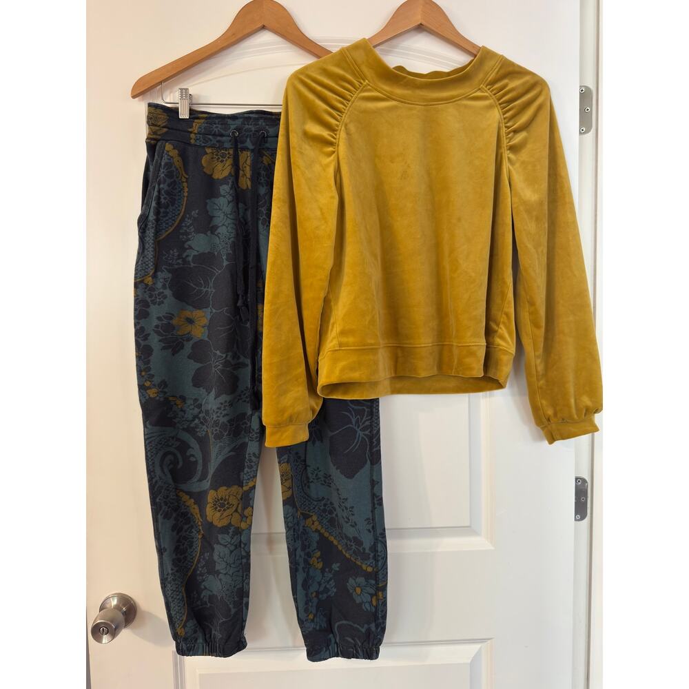 MODERN EDIT | Anthropologie Saturday Sunday Set Kamira Sweatshirt & Joggers
